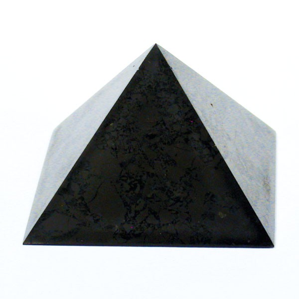 Sélection de pyramides en Shungite, 3 modèles, de 4 à 5 centimètres, une pierre légère, douce et magique ! Protège des ondes et permet l'ancrage, parfait pour la lithothérapie, collection, exposition...!