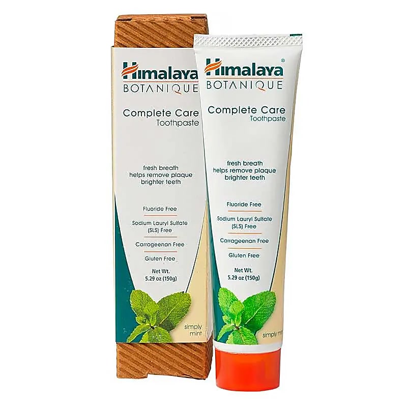 Sélection de 2 dentifrices de chez 'Himalaya Herbals Botanique', 200 millilitres. Contient des ingrédients biologiques. Ce mélange tonifiant de Neem, Grenade et Menthe, laisse votre bouche fraîche.