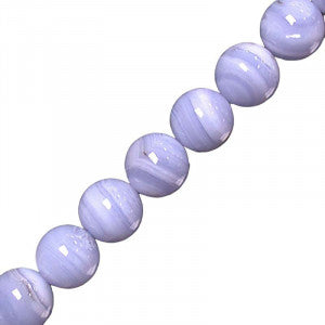 Agate 'Calcédoine'/ 'Agate Blue Lace', perles rondes de 6 et 8 mm, vendu en fil de perle 38/39 cm, en bracelet de 17 à 21cm, en collier de 45 ou sautoir de 60cm. Qualité AA à AAA, superbes perles bleutées !