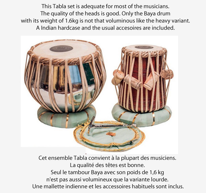 TABLA INDIEN TRADITIONNEL, comprend 1 sac de transport (étui souple), marteau et coussins. Dimensions & poids : Dayan : Ø 19cm (surface de jeu Ø15,5cm), 28cm de hauteur, 4,8kg/ Bayan : Ø30cm (surface de jeu Ø24cm). Magnifique qualité !