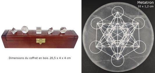 Solids/ Solides de Platon en cristal de roche. Dimension des pièces : env. 1.3 à 1.7 cm (5 à 7 gr.). Solids vendu avec ou sans coffret en bois. Disque de sélénite en option. Parfait pour l'étude de la géométrie sacré !