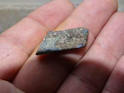 Opale Boulder d'Australie, spècimens au choix. L' opale est fascinante et envoutante ! Le must en matière de pierres, Parfait !