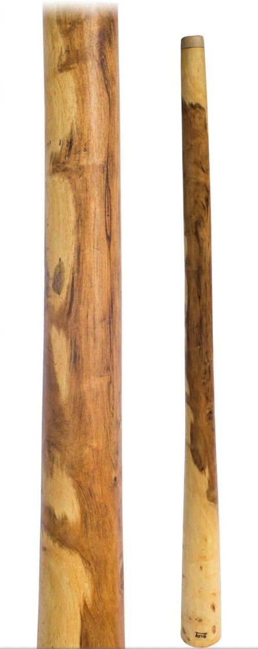 Didgeridoo en bois d'eucalyptus, 2 tailles au choix : 1,50 ou 1,73 m - 2,50 et 3,10 kgs. Accordage au choix, des sons dans les mediums basses incroyables, et housse inclus !