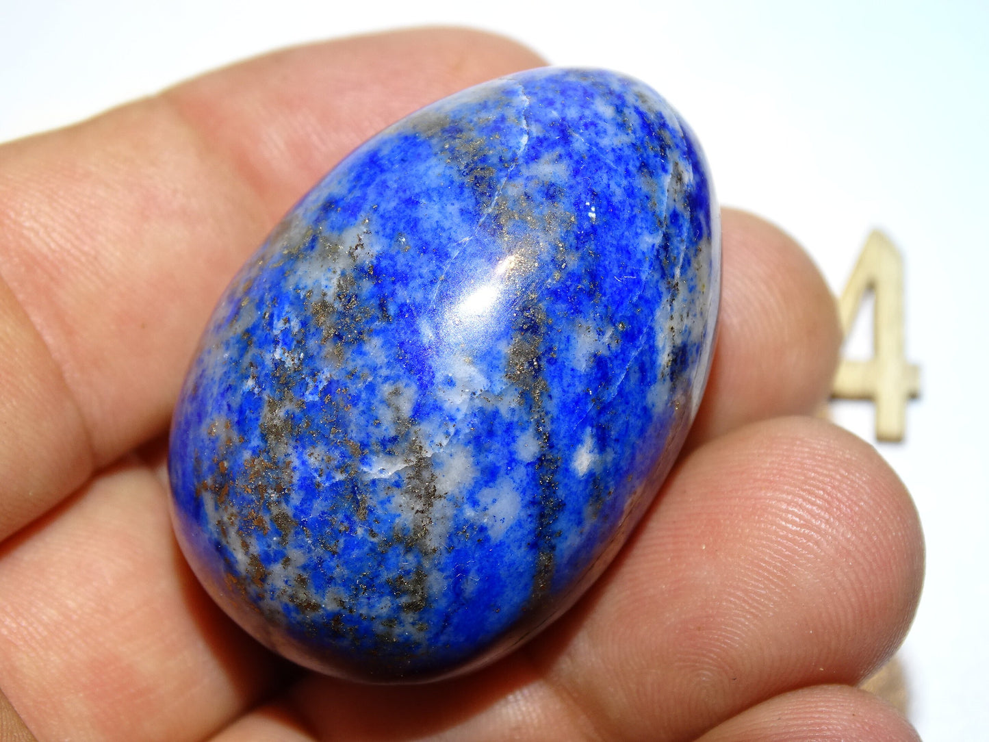 Sélection d'oeuf en lapis lazuli, de grammes,  4,3 à 7,5 centimètres de diamètre. Très belle qualité, parfait pour la lithothérapie, collection, exposition... !