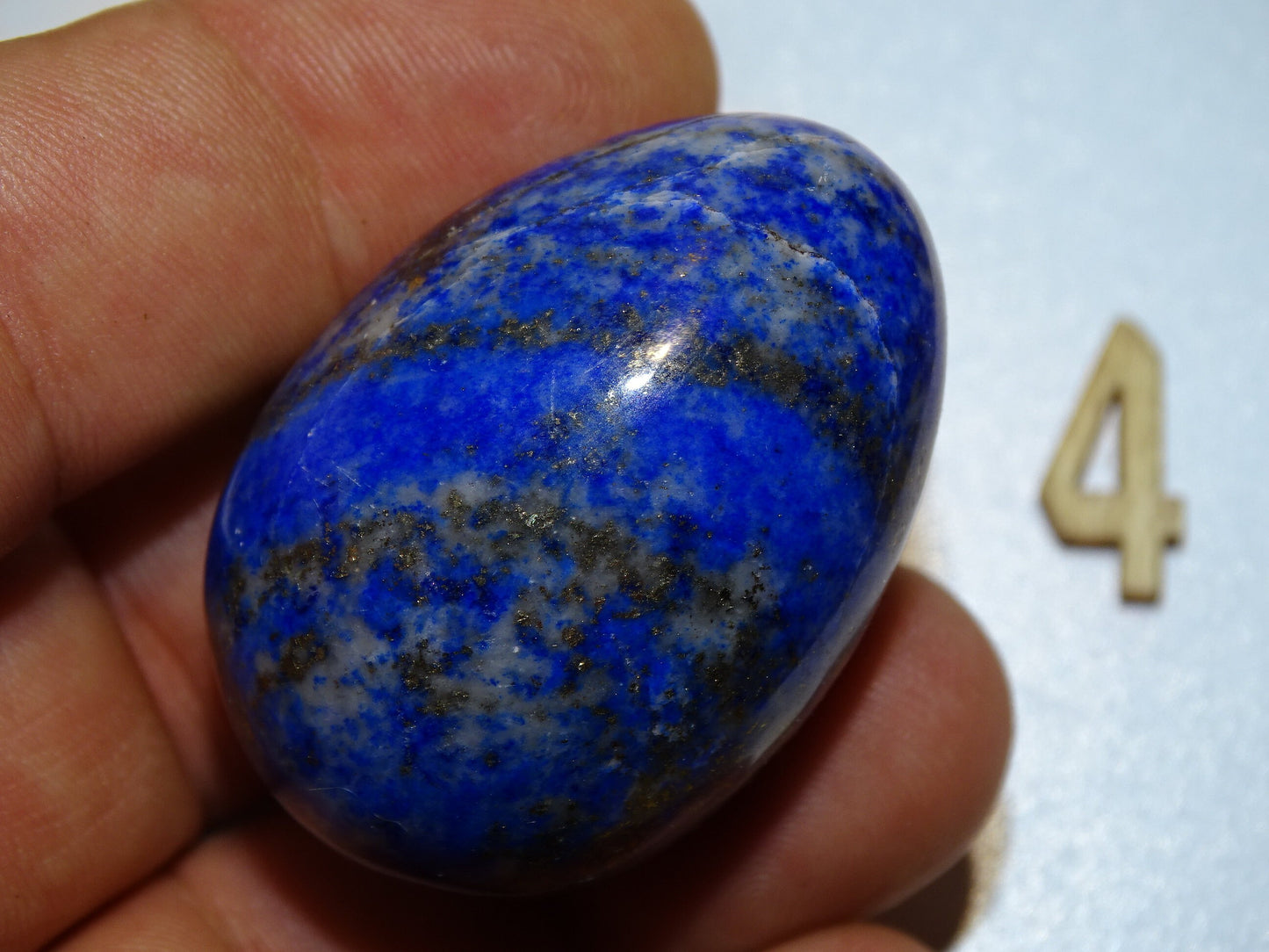 Sélection d'oeuf en lapis lazuli, de grammes,  4,3 à 7,5 centimètres de diamètre. Très belle qualité, parfait pour la lithothérapie, collection, exposition... !