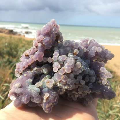 Agate botryoïde ou Agate 'raisin', magnifique pièce de 402 grammes / 12,5x10x5x8,5 cm. Superbe et surprenant spéciment brut et naturel ! Parfait en collection ,exposition...!