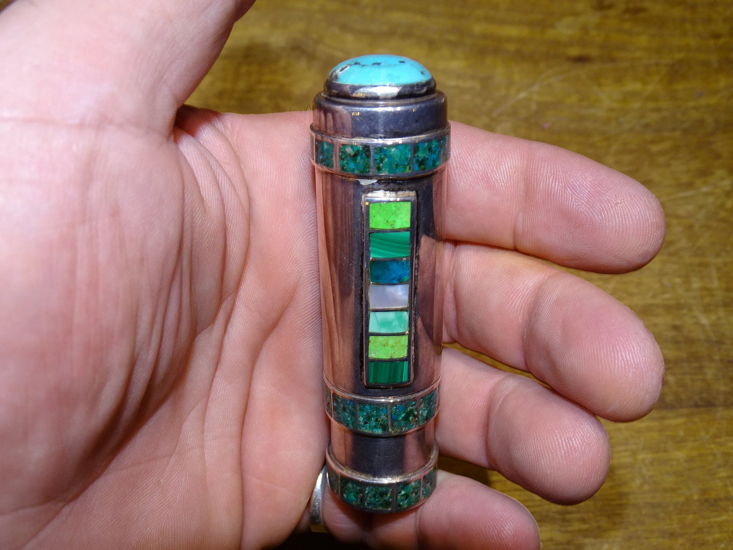 Etui/ Tube/ Stick en Argent 0.925 habillé de pierres de types turquoise, réalisé par un bijoutier Français !