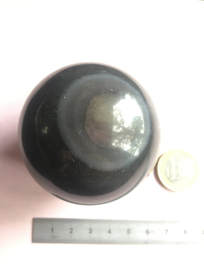 Sphère en Obsidienne 'Oeil Céleste', pièce unique de 48 millimètres - 150 grammes. La pierre des Mayas, hypnotisant et envoûtant ! Parfait pour la lithothérapie, collection, exposition...!