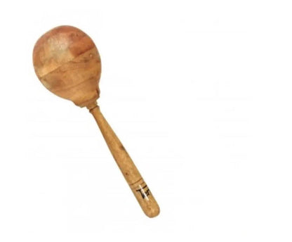 Sélection de divers modèles au choix de maracas, hochet ou shaker, fait en bois, potiron et osier... Parfait pour vos projets sonores de danses ou pour des cadeaux originaux !