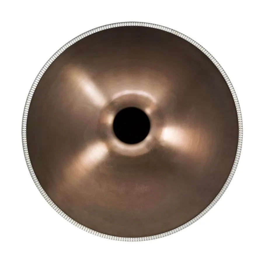 Handpan/ tambour percussion ou tambour mélodique 'Moon II', à 9 notes, 57 centimètres - 4,70 kilogramme. Très léger, facile à transporter. Des sons longs et profonds ! vendu avec une housse à bretelle, parfait !